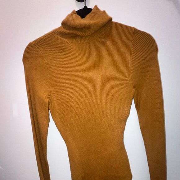 Abercrombie & Fitch - Soft AF Collection Turtleneck Sweater Bodysuit - Picture 2 of 4